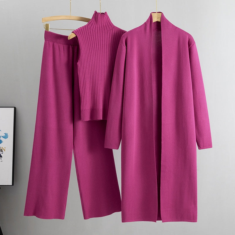 Trio mode : débardeur sans manches, cardigan et pantalon