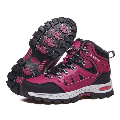 High, lightweight and non-slip hiking boots