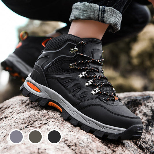 High, lightweight and non-slip hiking boots