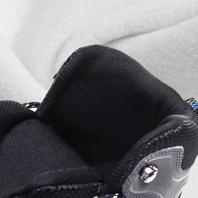 High, lightweight and non-slip hiking boots